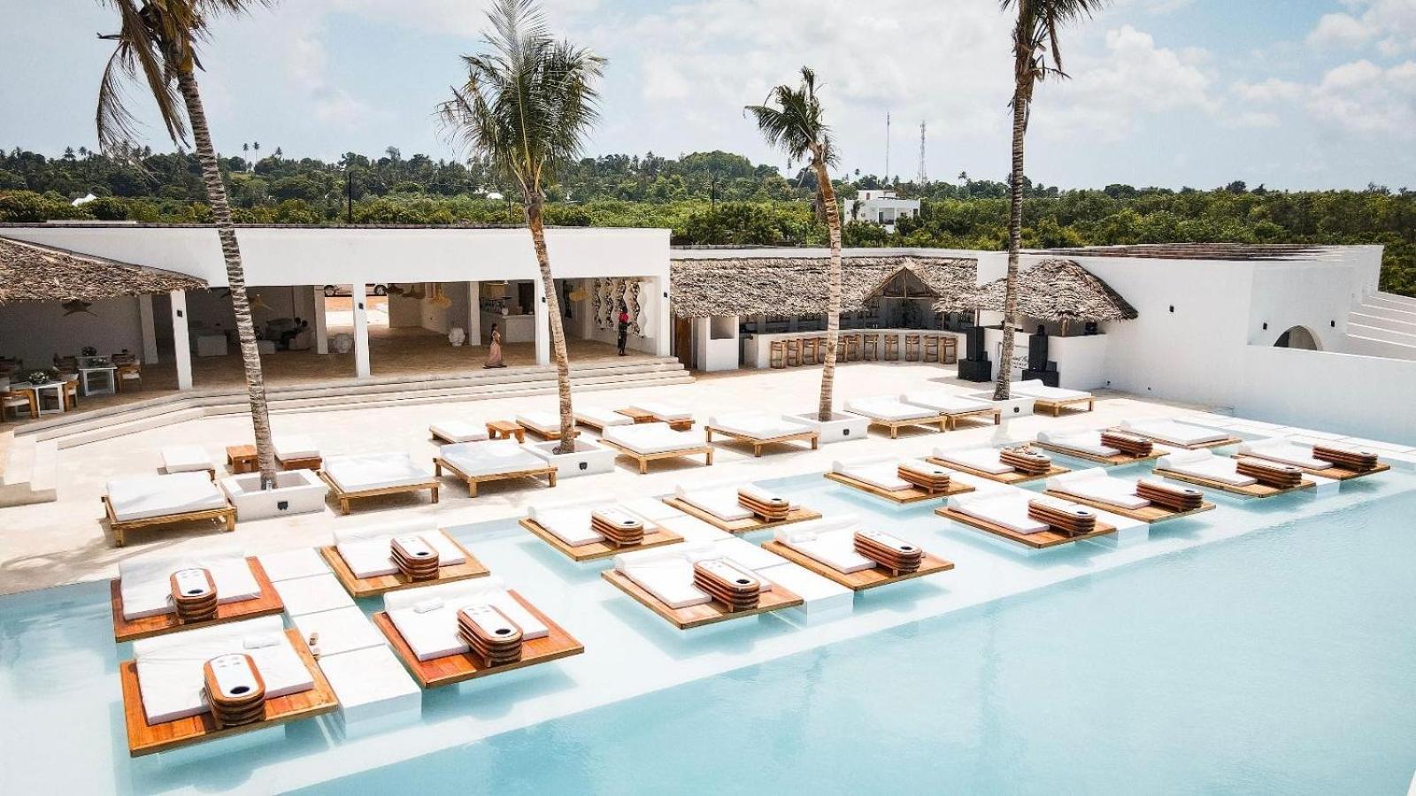 Le Saint Tropez Hotell Kidoti Eksteriør bilde
