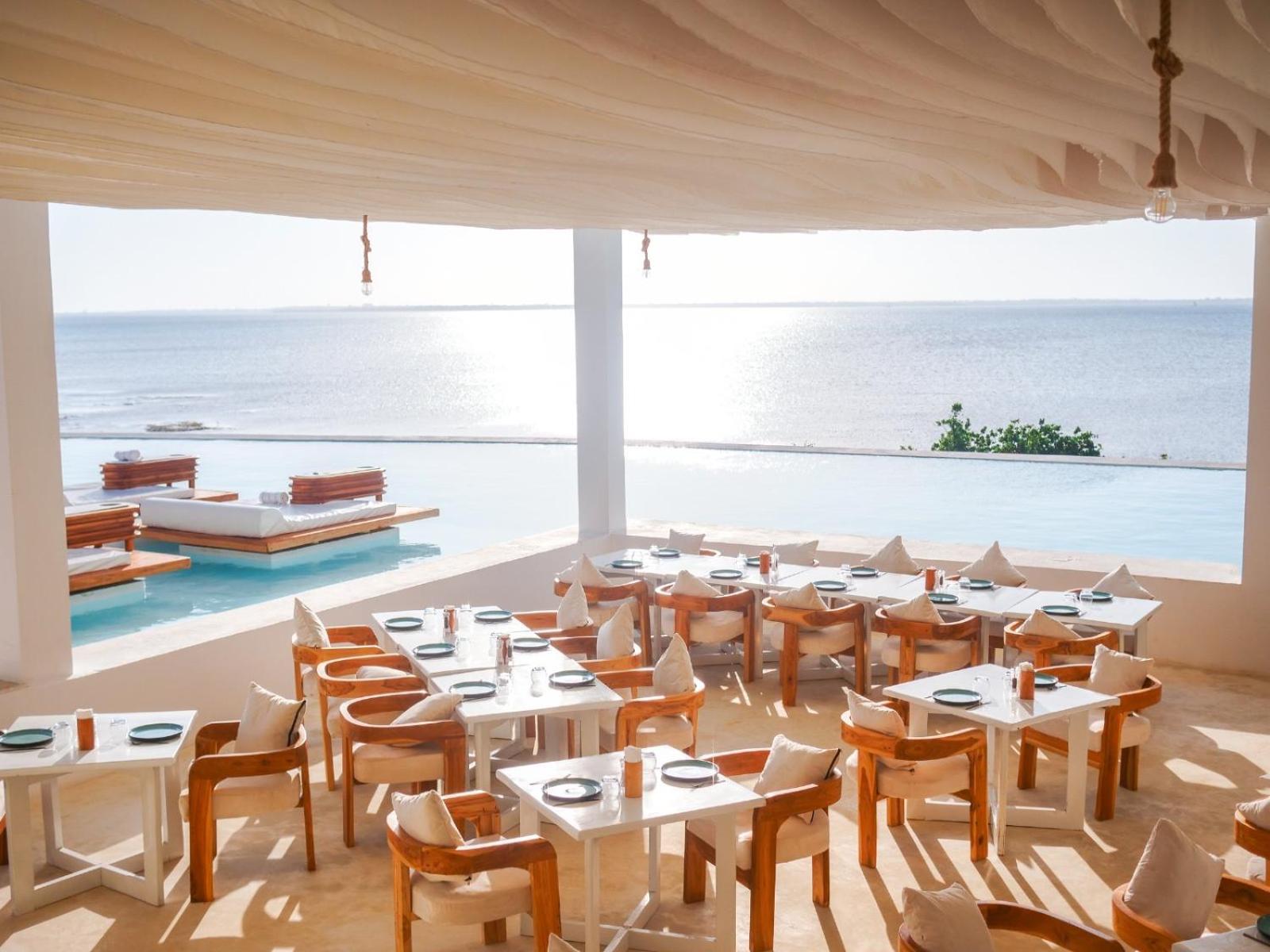 Le Saint Tropez Hotell Kidoti Eksteriør bilde