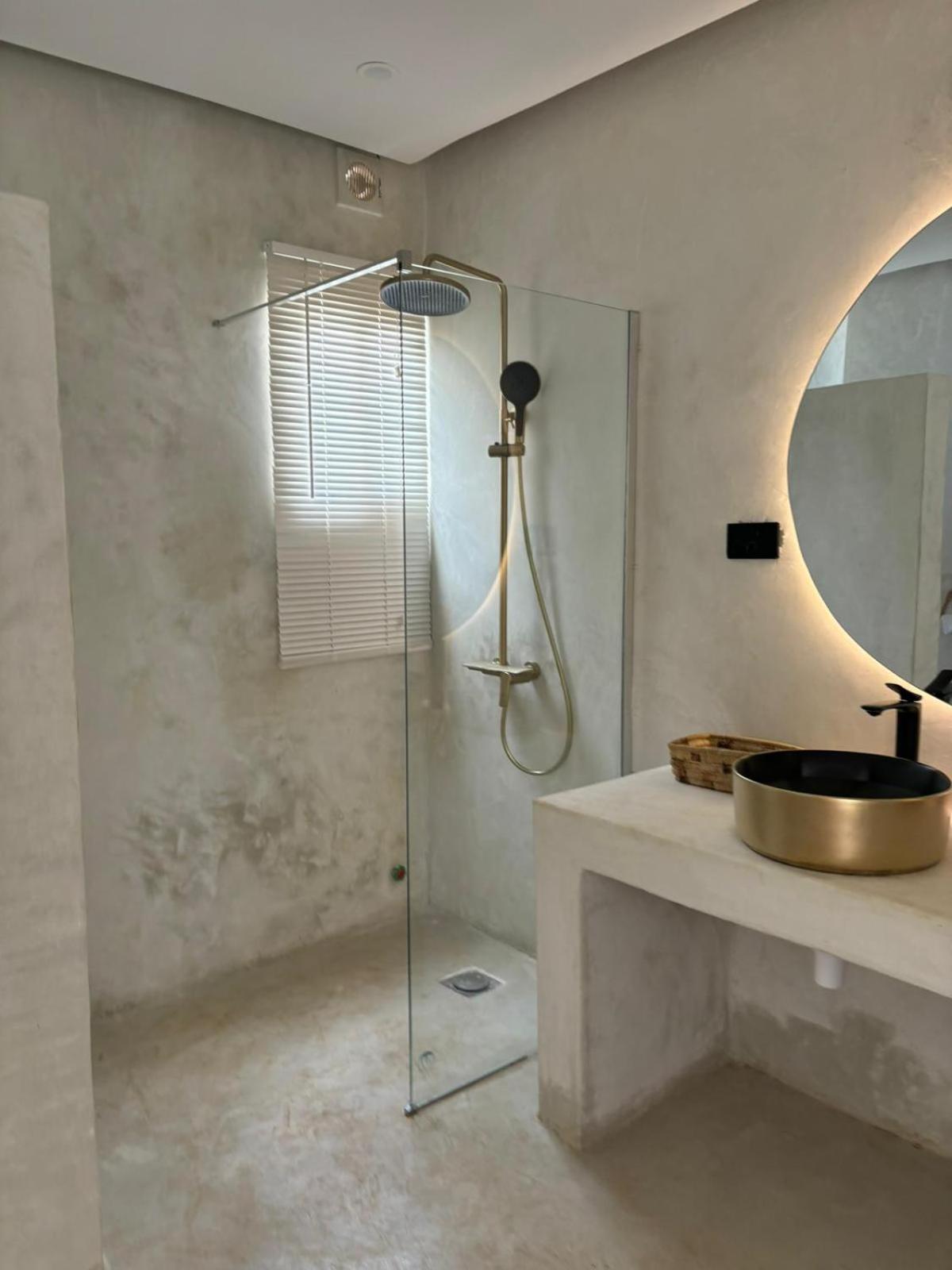 Le Saint Tropez Hotell Kidoti Eksteriør bilde